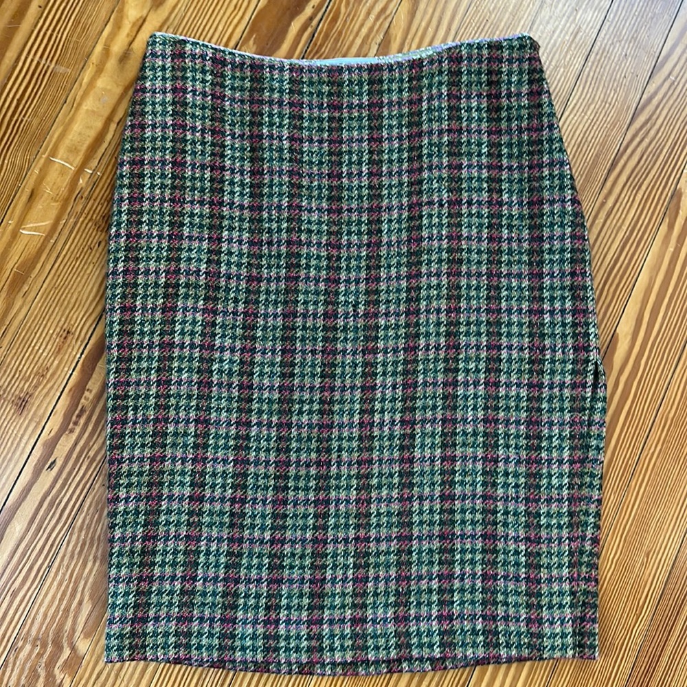 Pink and green houndstooth wool skirt by Laltramoda, made in Italy, size 42
